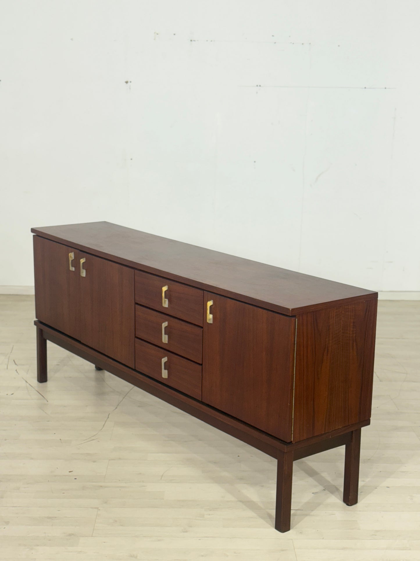 Sehr schönes Vintage Sideboard / Teak Anrichte / Kommode / Schrank