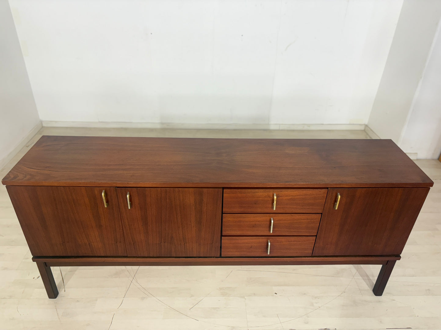 Sehr schönes Vintage Sideboard / Teak Anrichte / Kommode / Schrank