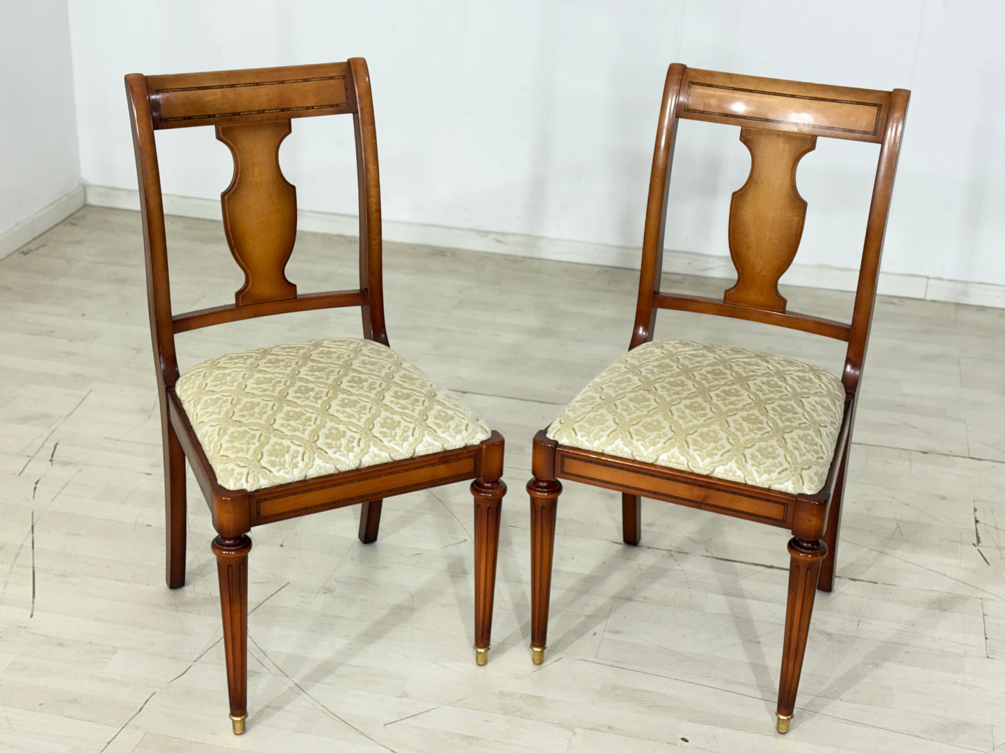 6x Hochwertige Warrings Stühle / Vintage Esszimmerstühle / Kirschbaum Küchenstühle