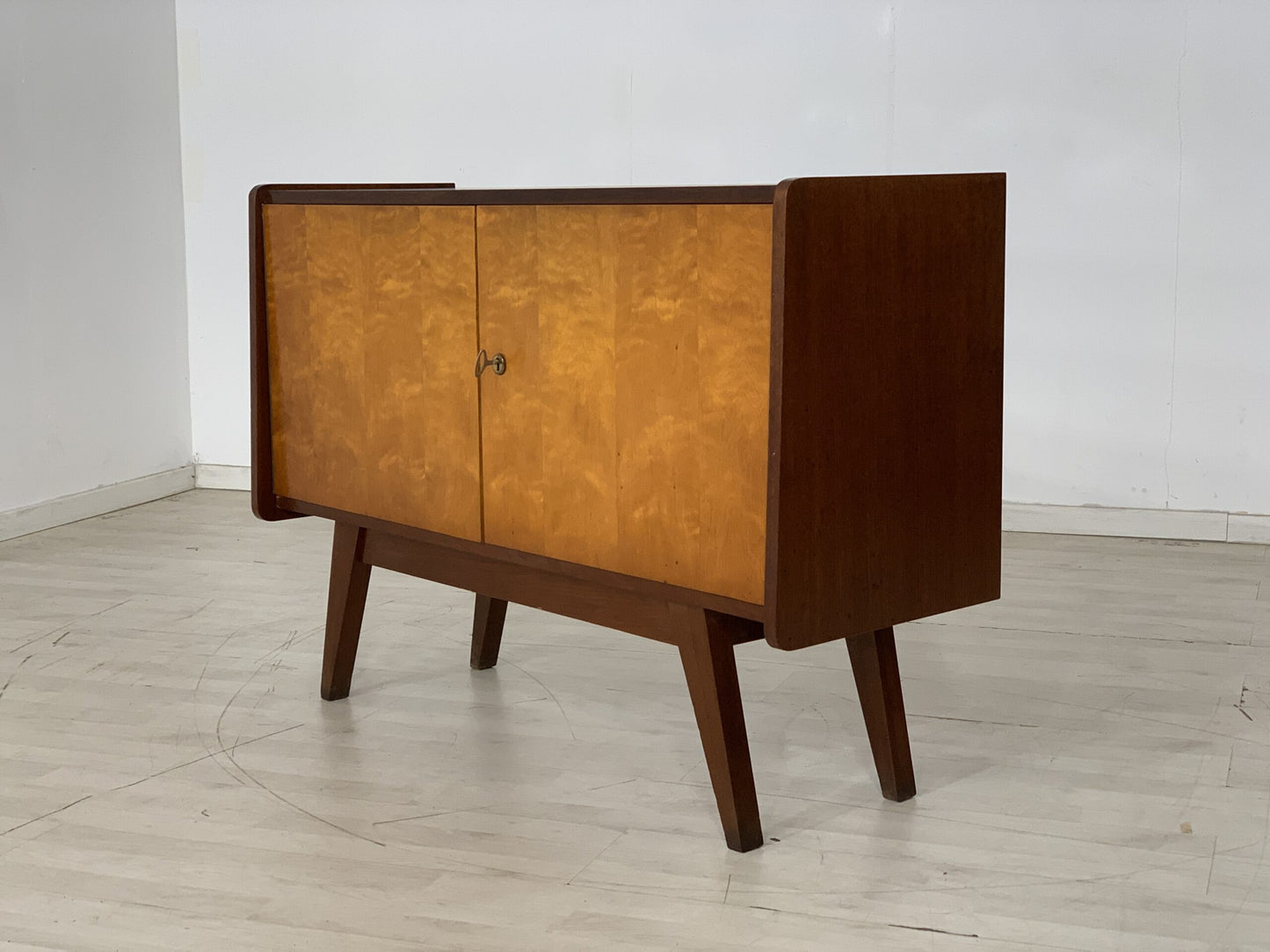 60s MID CENTURY CHEST OF DRAWERS SIDEBOARD CABINET VINTAGE