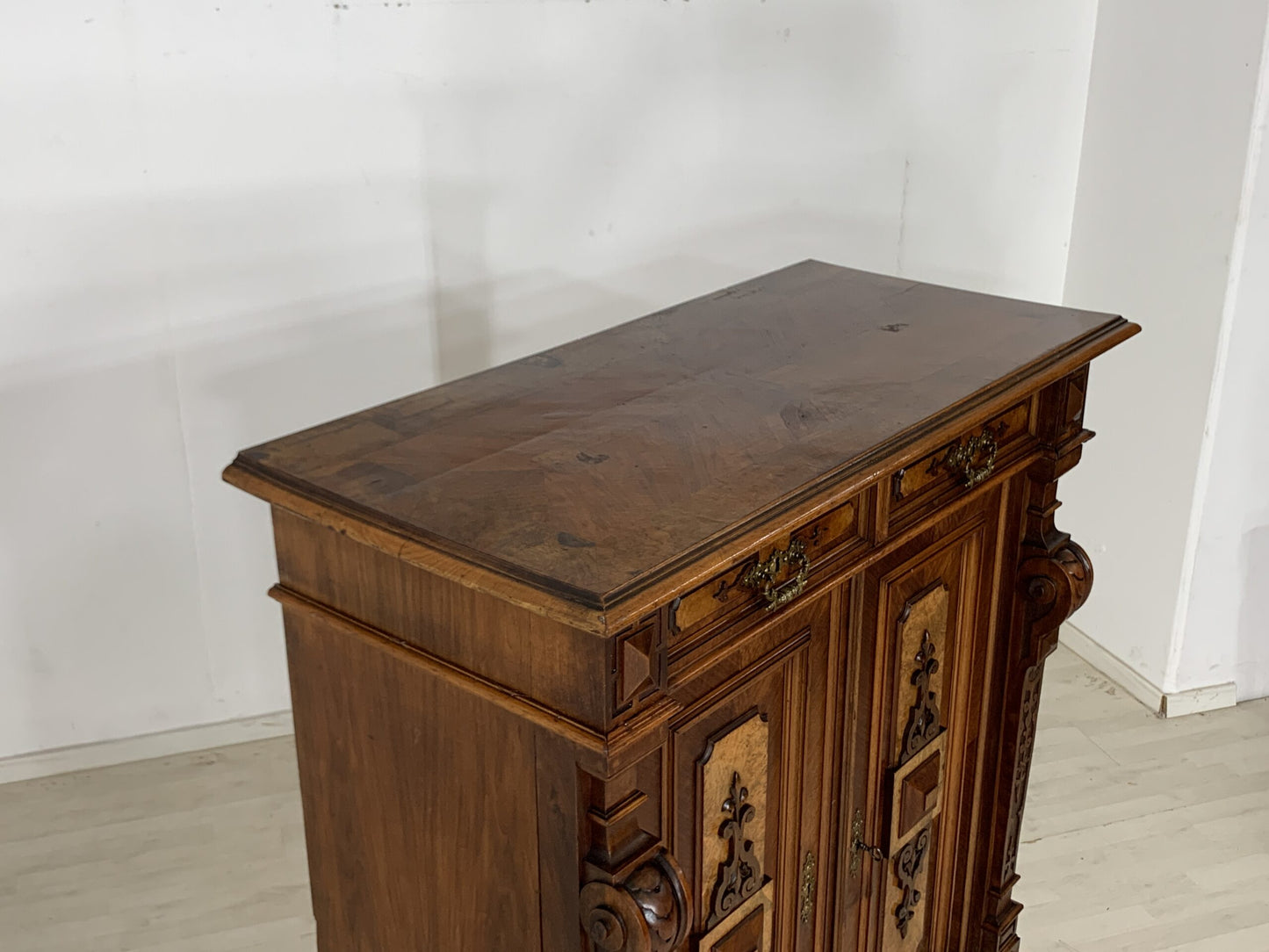 GRÜNDERZEIT VERTIKO SCHRANK ANRICHTE FLURSCHRANK WOHNZIMMERSCHRANK UM 1900