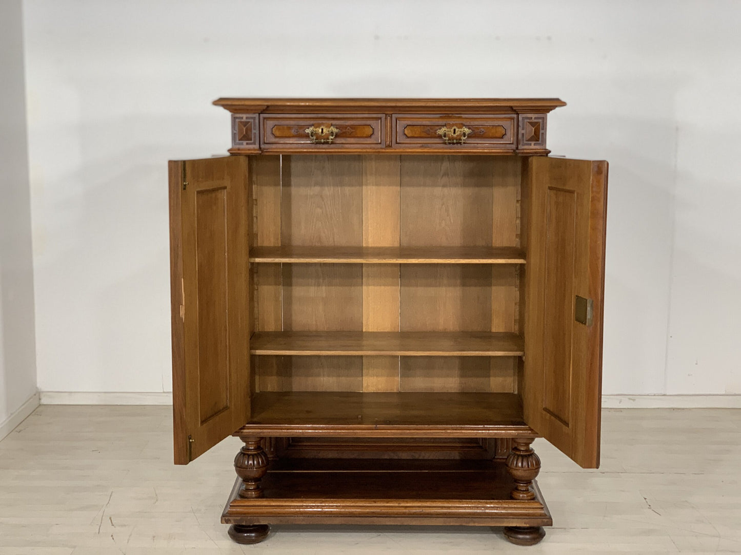 GRÜNDERZEIT VERTIKO SCHRANK ANRICHTE FLURSCHRANK WOHNZIMMERSCHRANK UM 1900