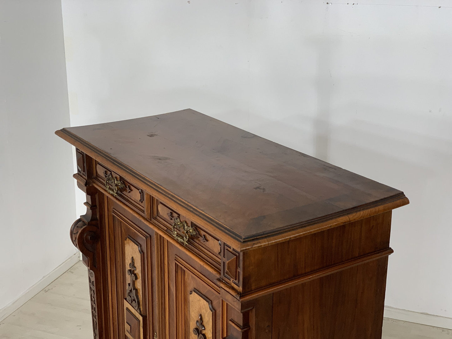 FOUNDATION PERIOD VERTIKO CABINET SIDEBOARD HALLWAY CABINET LIVING ROOM CABINET AROUND 1900