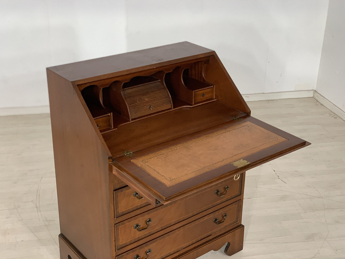 BUREAU DE SECRÉTAIRE DU MILIEU DU SIÈCLE, COMMODE CÔTÉ VINTAGE