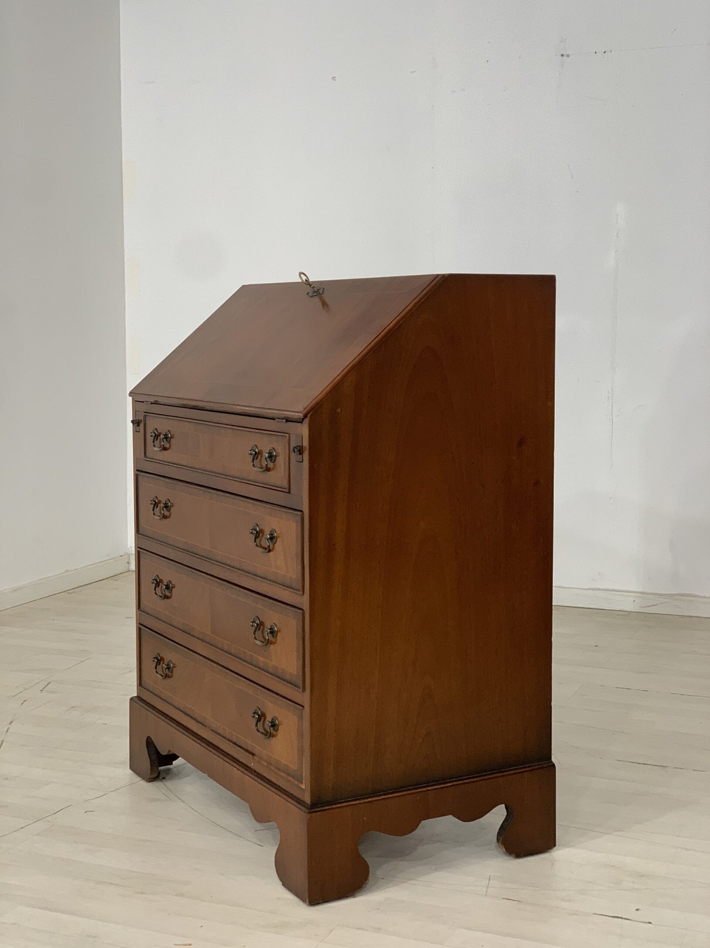 BUREAU DE SECRÉTAIRE DU MILIEU DU SIÈCLE, COMMODE CÔTÉ VINTAGE