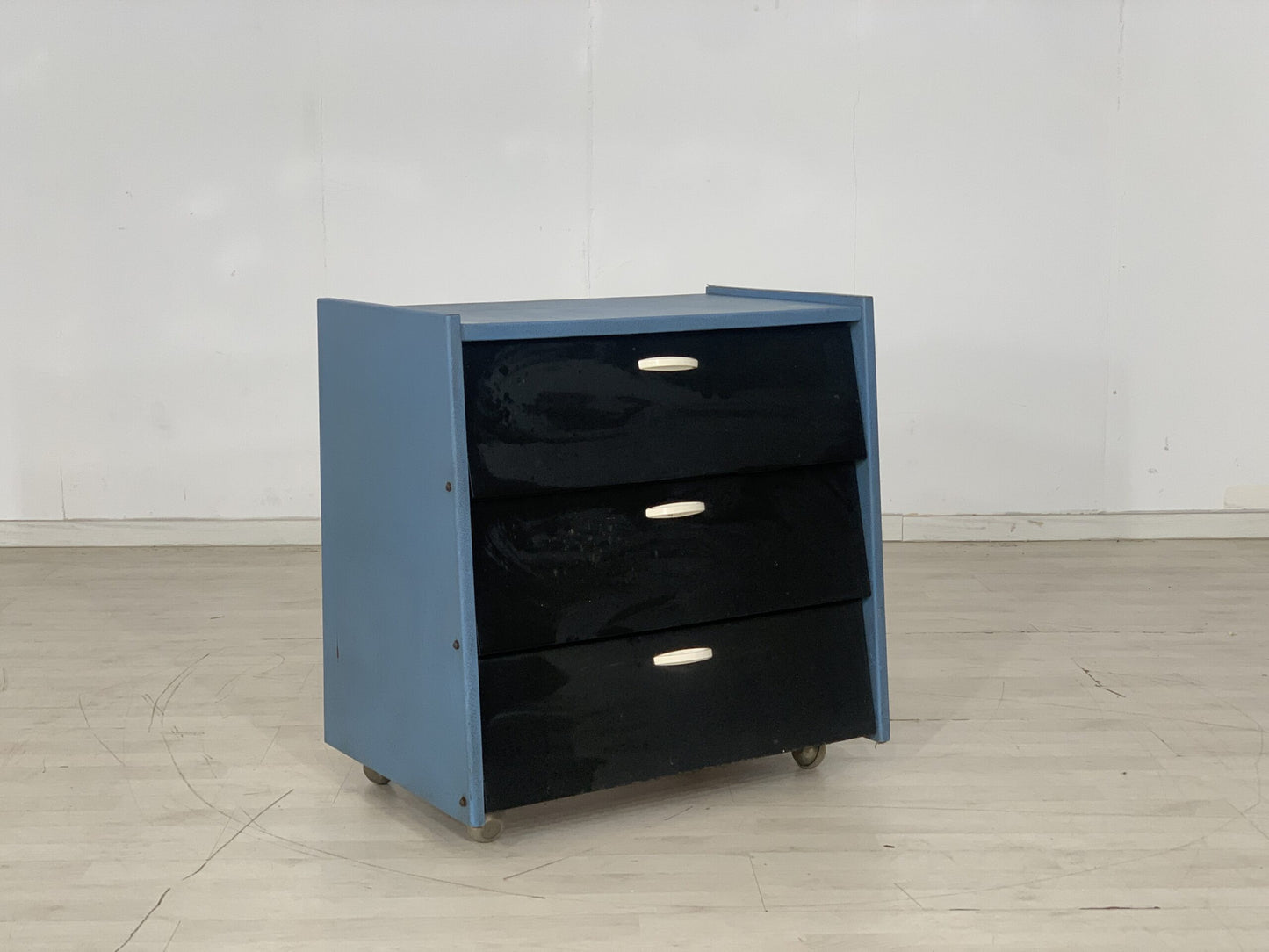 MID CENTURY SHOE CABINET