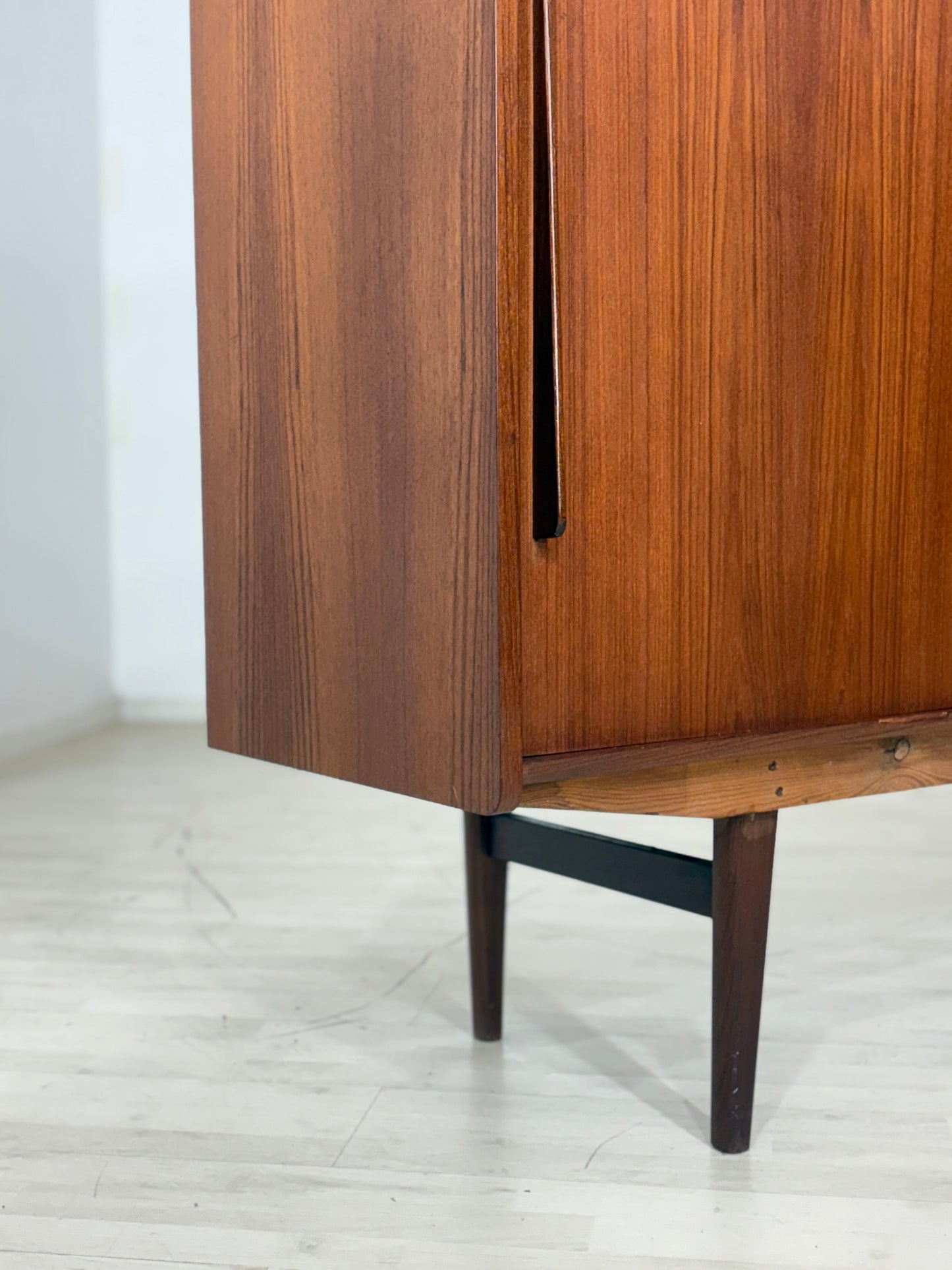 Danish Design Highboard / Teak Sideboard / Barschrank / Wohnzimmerschrank / Vintage Schrank
