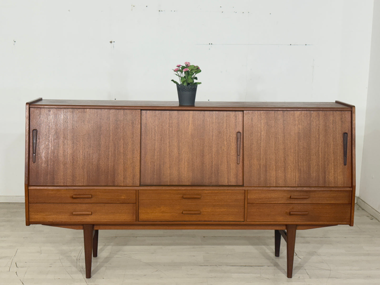 Mid-Century Highboard / Teak Schrank / Barschrank / Wohnzimmerschrank / Vintage Sidebaord