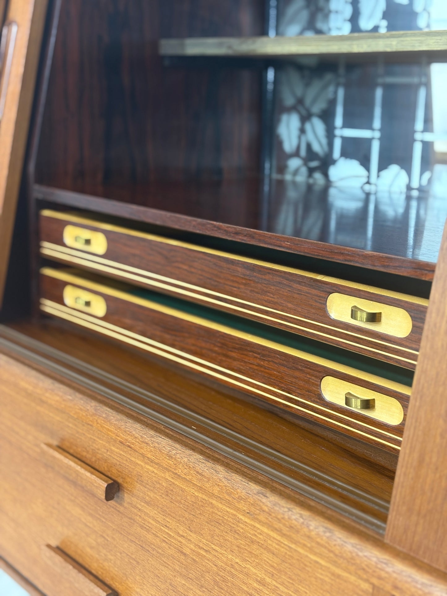 Mid-Century Highboard / Teak Schrank / Barschrank / Wohnzimmerschrank / Vintage Sidebaord
