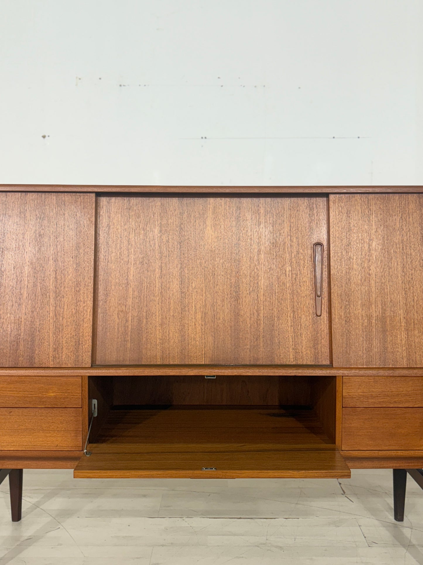 Mid-Century Highboard / Teak Schrank / Barschrank / Wohnzimmerschrank / Vintage Sidebaord