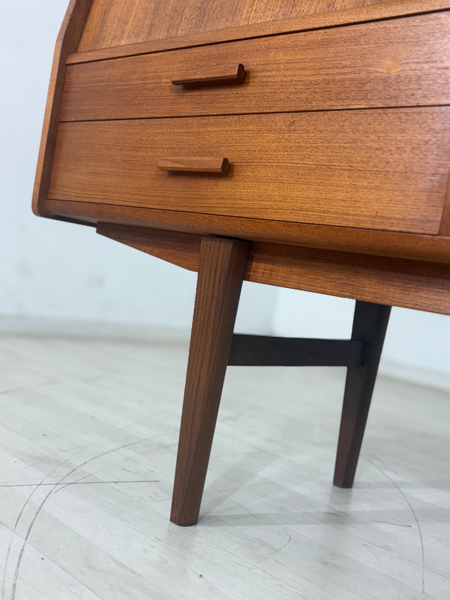 Mid-Century Highboard / Teak Schrank / Barschrank / Wohnzimmerschrank / Vintage Sidebaord