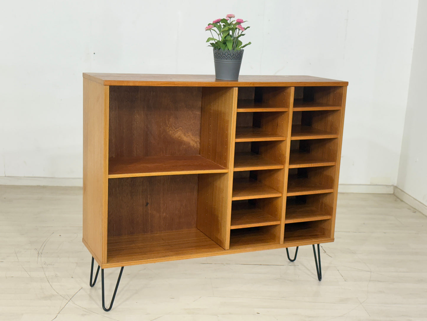 Danish Design Sideboard / Regal / Fächerschrank / Teak Schrank / Vintage Kommode