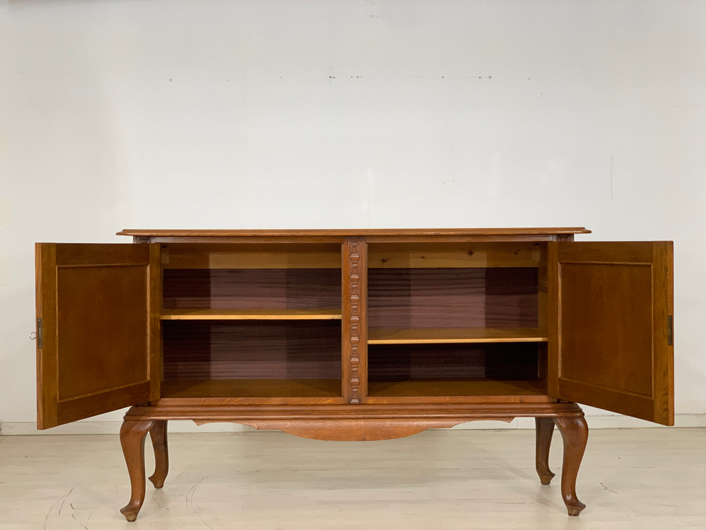 CHIPPENDALE SIDEBOARD SCHRANK KOMMODE VINTAGE