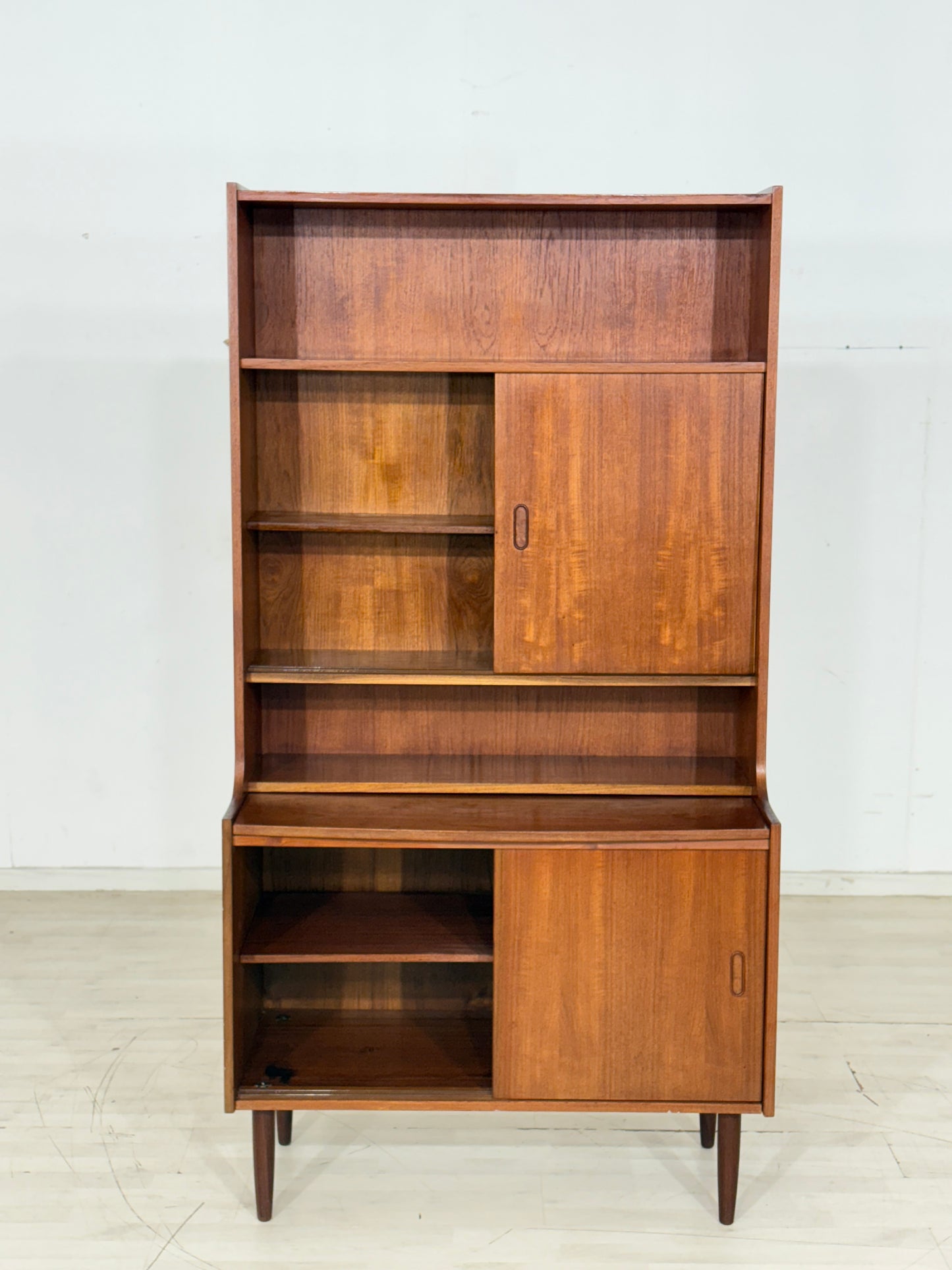 Mid-Century Teak Sekretär / Dänisch Highboard / Vintage Schrank / Fächerschrank