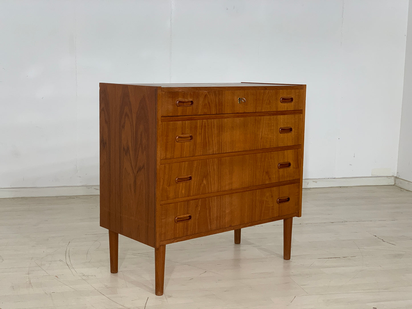 DANISH TEAK CHEST OF DRAWERS CABINET LAUNDRY CHEST VINTAGE