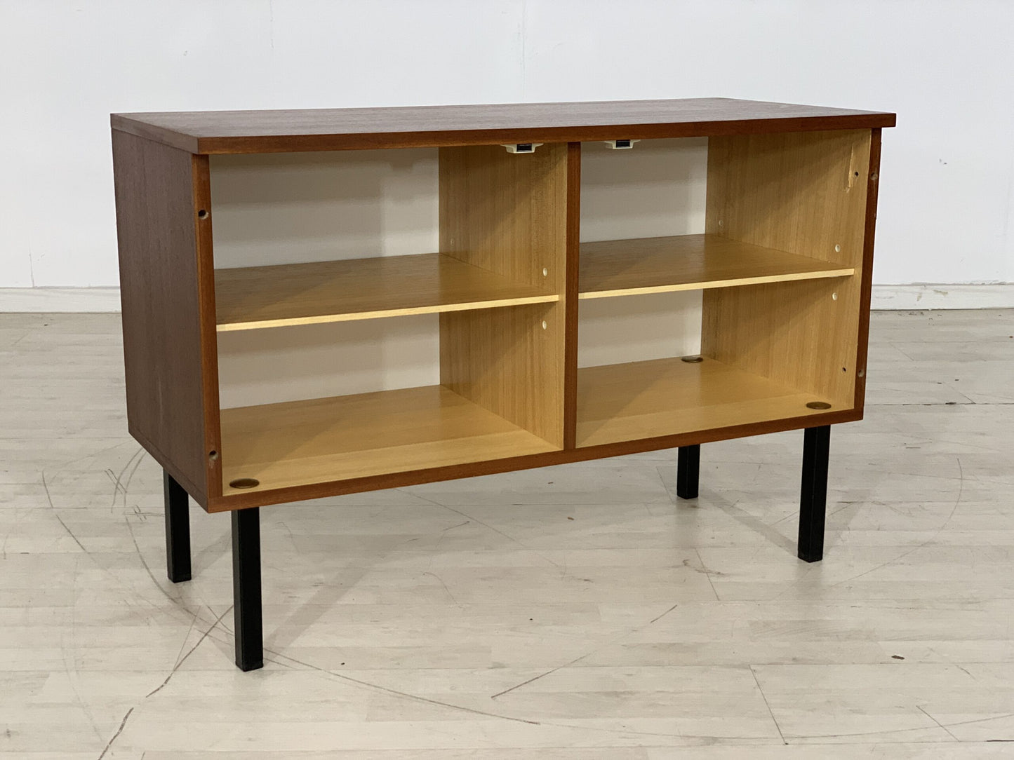 MID CENTURY KOMMODE SCHRANK FLURSCHRANK VINTAGE