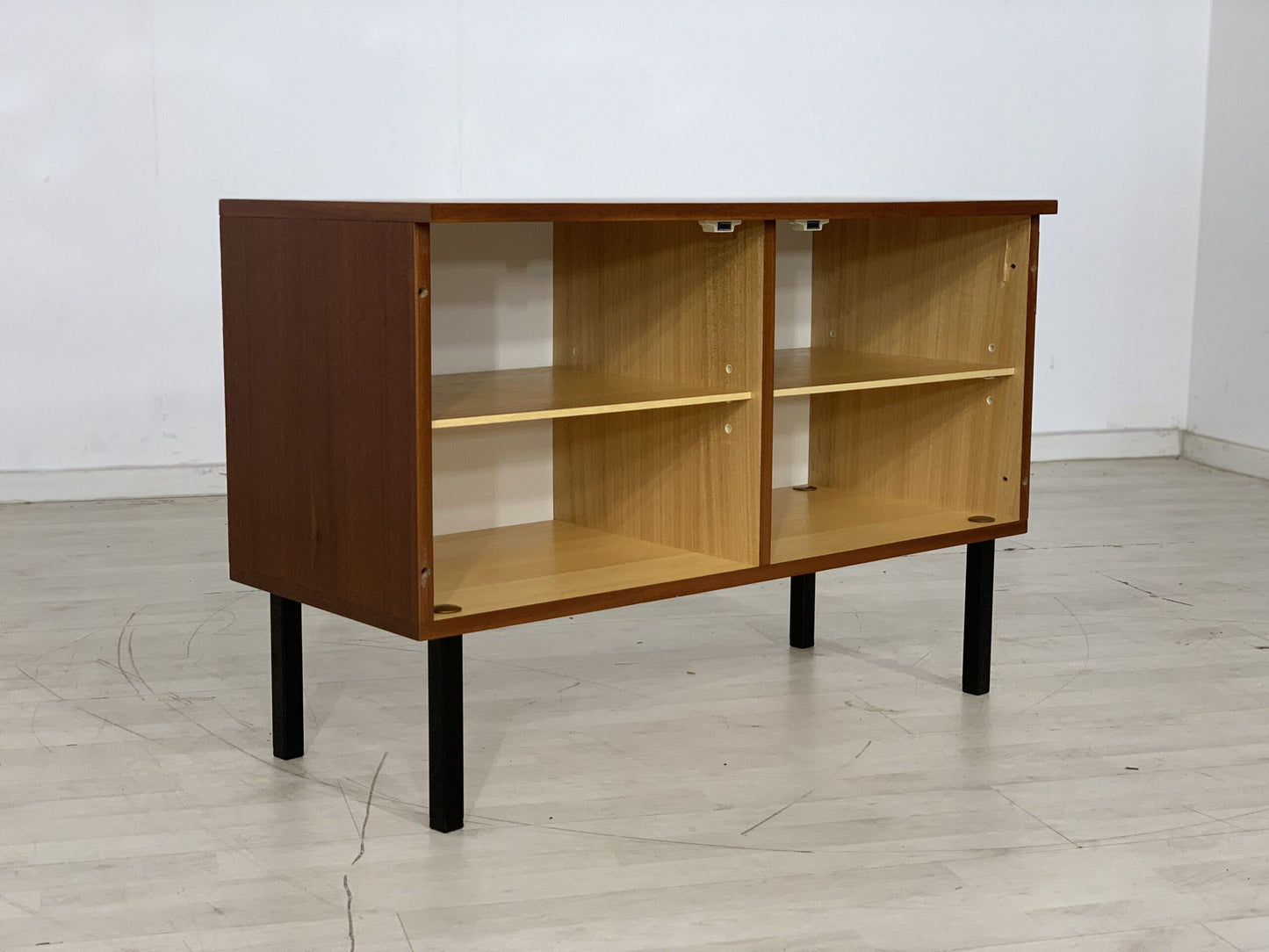 MID CENTURY KOMMODE SCHRANK FLURSCHRANK VINTAGE