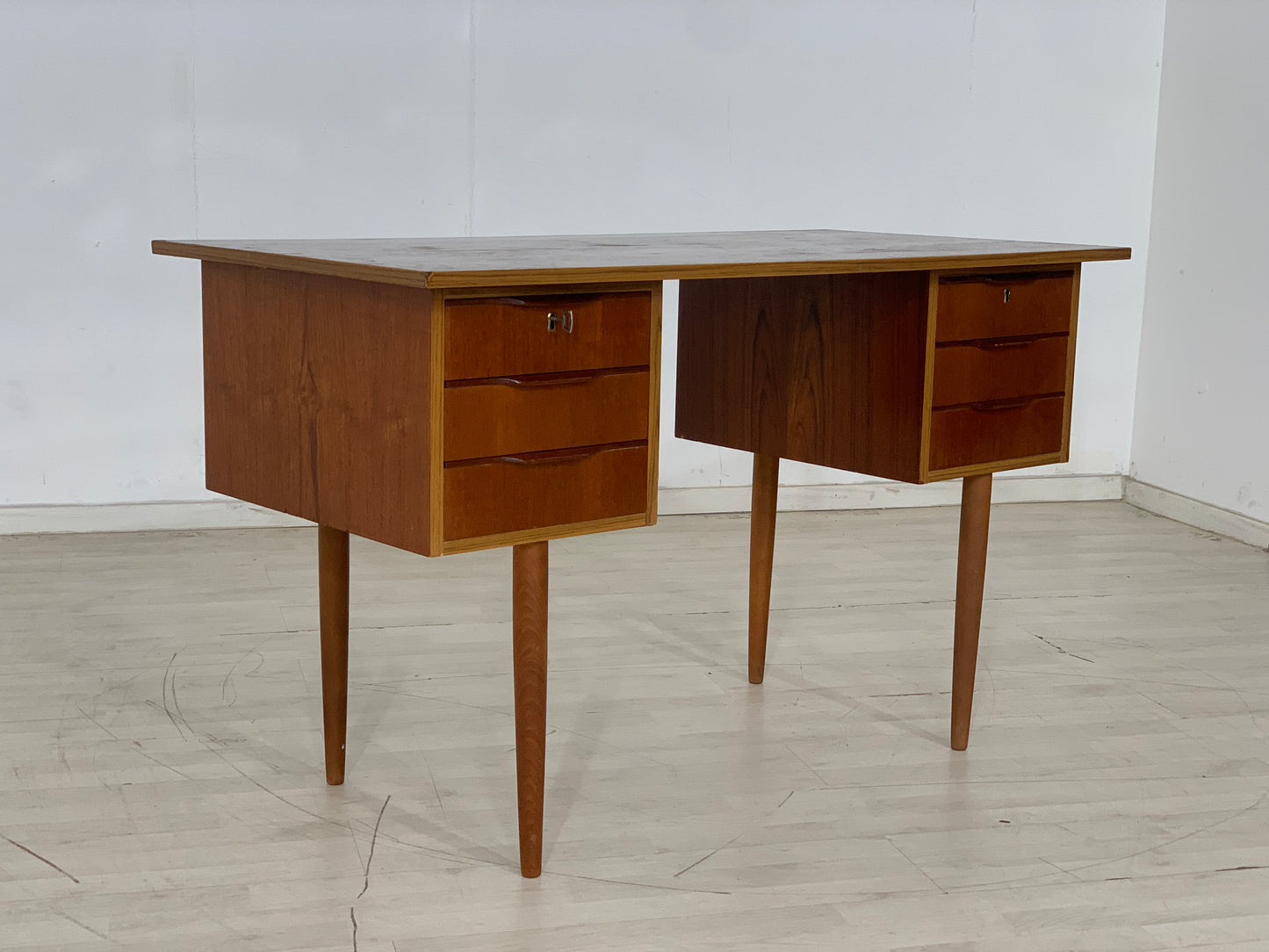 DANISH TEAK SCHREIBTISCH TISCH DESK VINTAGE