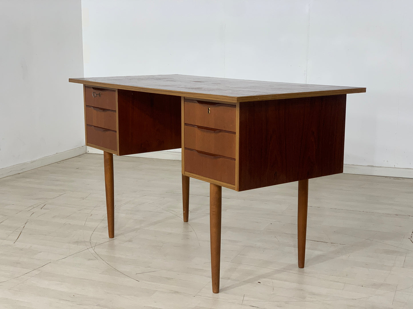 DANISH TEAK SCHREIBTISCH TISCH DESK VINTAGE