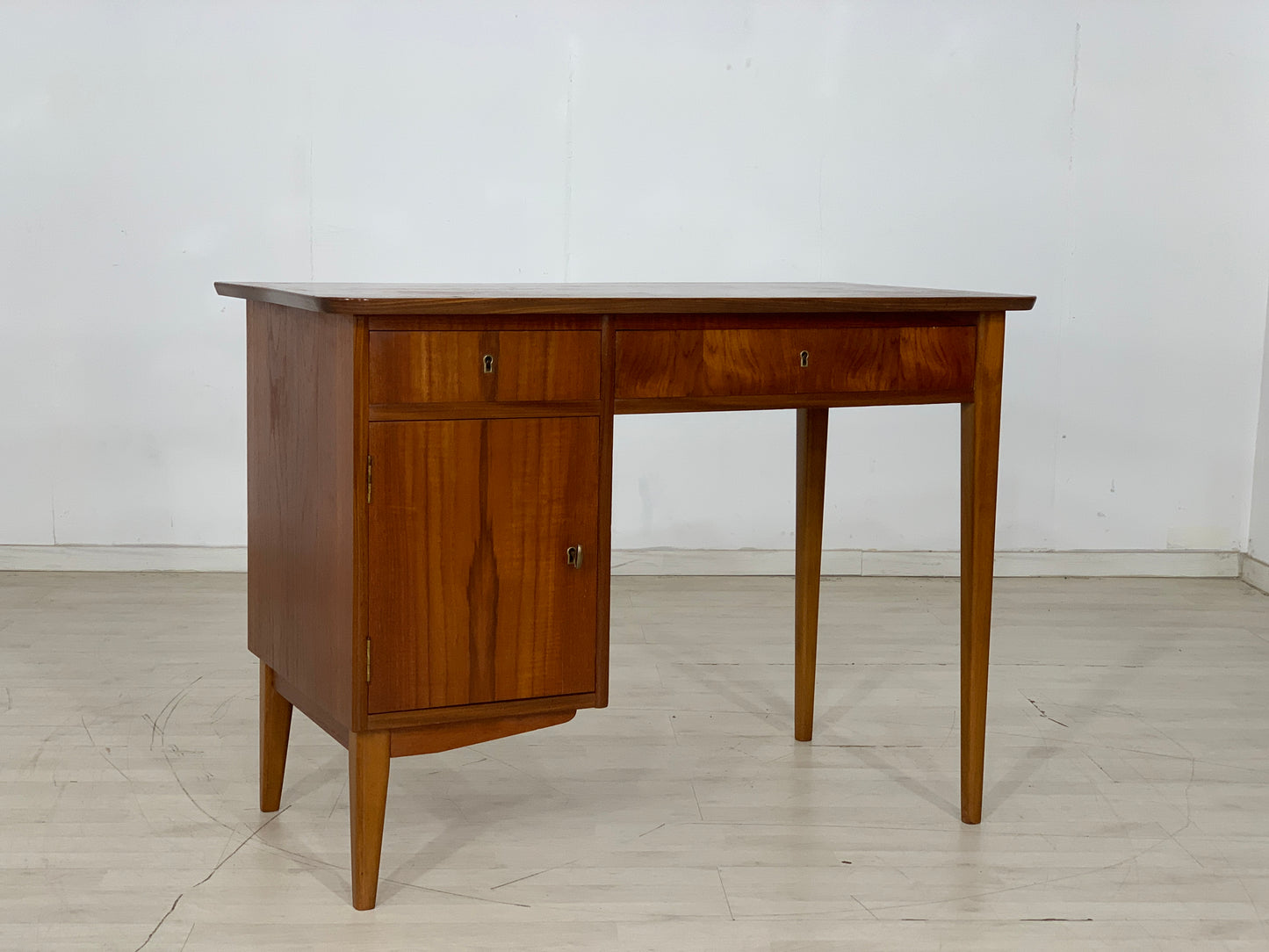 DANISH TEAK SCHREIBTISCH TISCH DESK VINTAGE