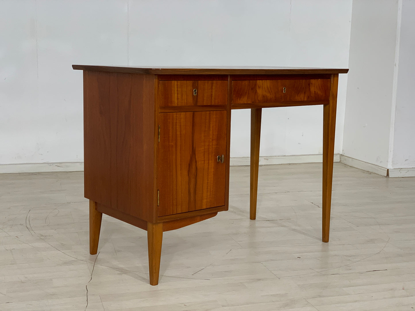 BUREAU DANOIS EN TECK TABLE BUREAU VINTAGE