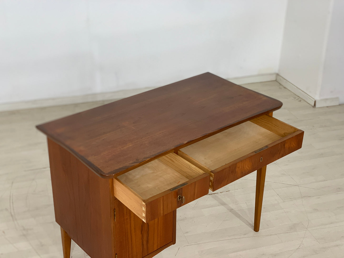 DANISH TEAK SCHREIBTISCH TISCH DESK VINTAGE