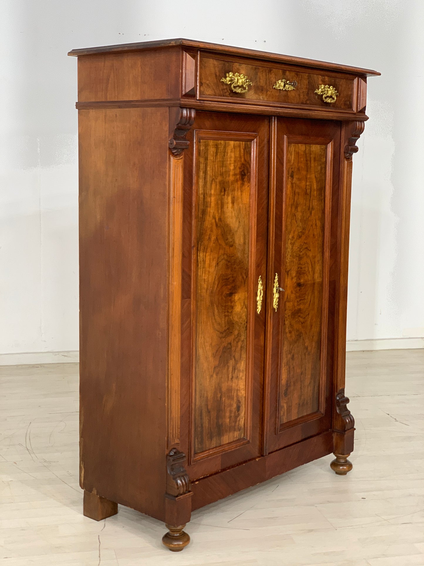 GRÜNDERZEIT VERTIKO SCHRANK KLEIDERSCHRANK ANTIK UM 1900