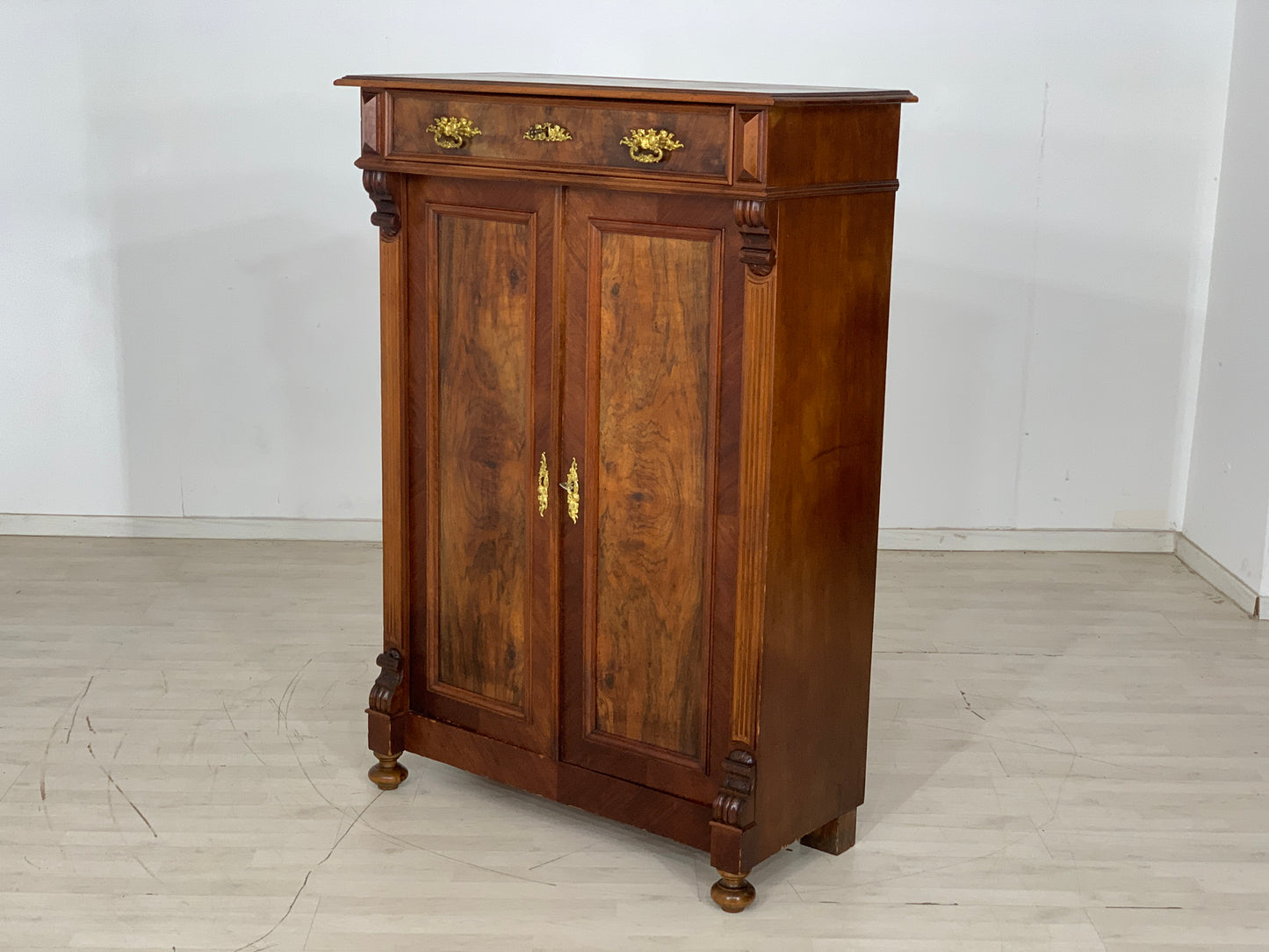 GRÜNDERZEIT VERTIKO SCHRANK KLEIDERSCHRANK ANTIK UM 1900