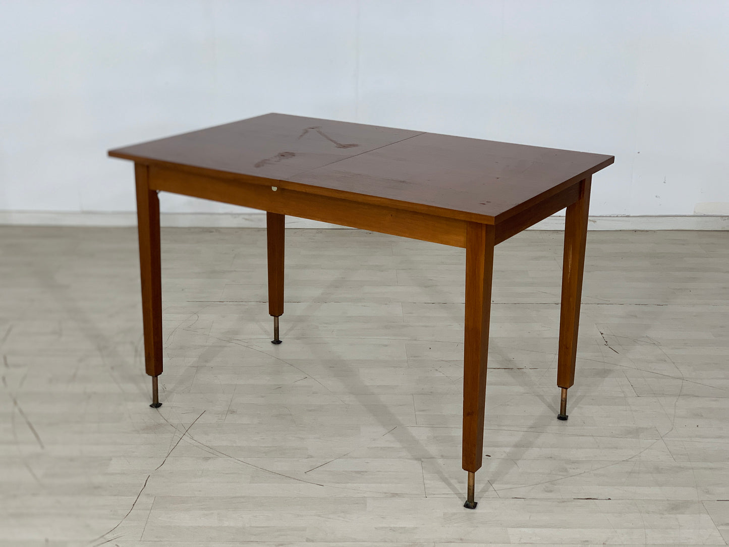 MID CENTURY DINING TABLE VINTAGE