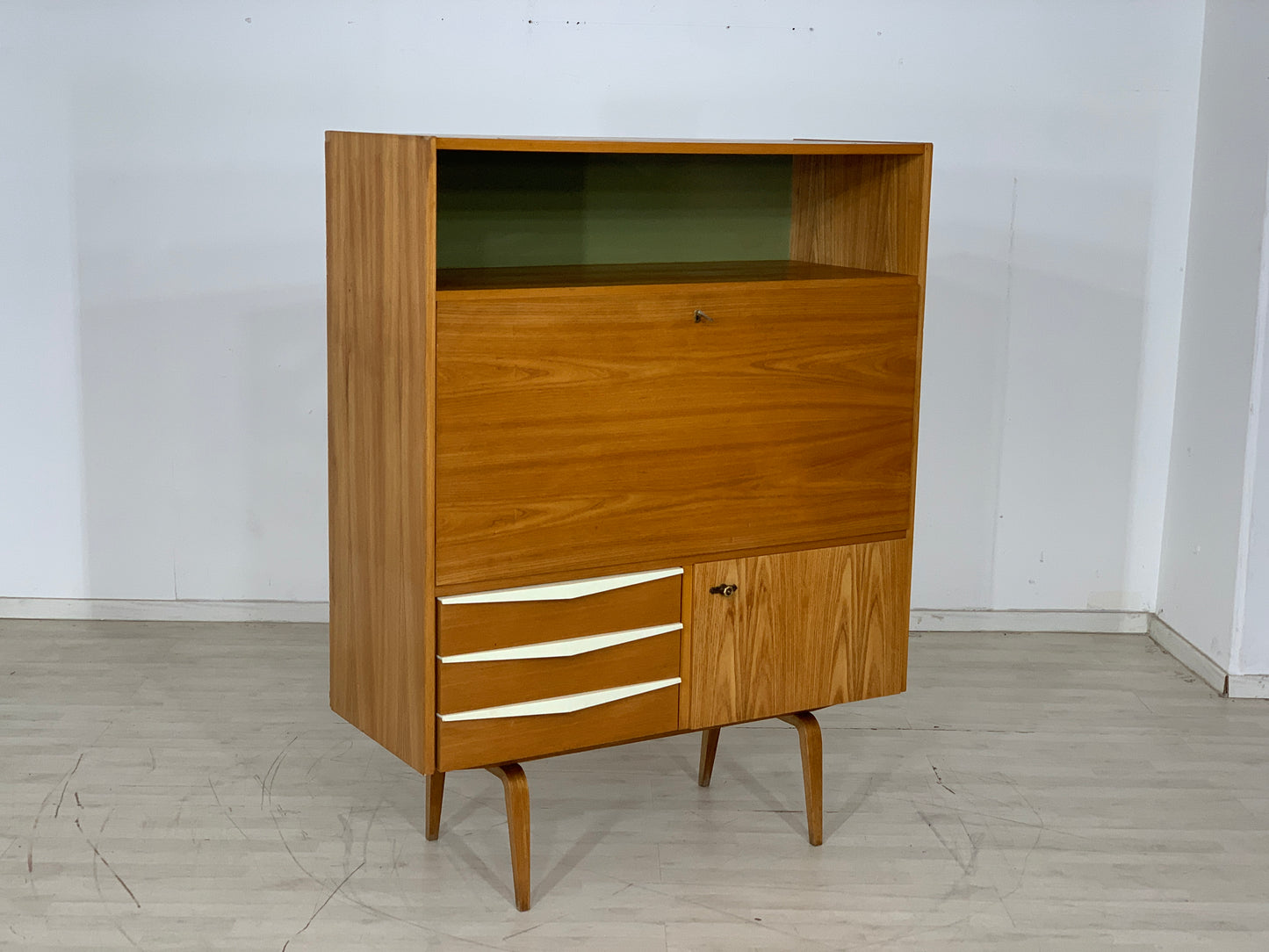 MID CENTURY HELLERAU HIGHBOARD SCHRANK SEKRETÄR SERIE 427/E