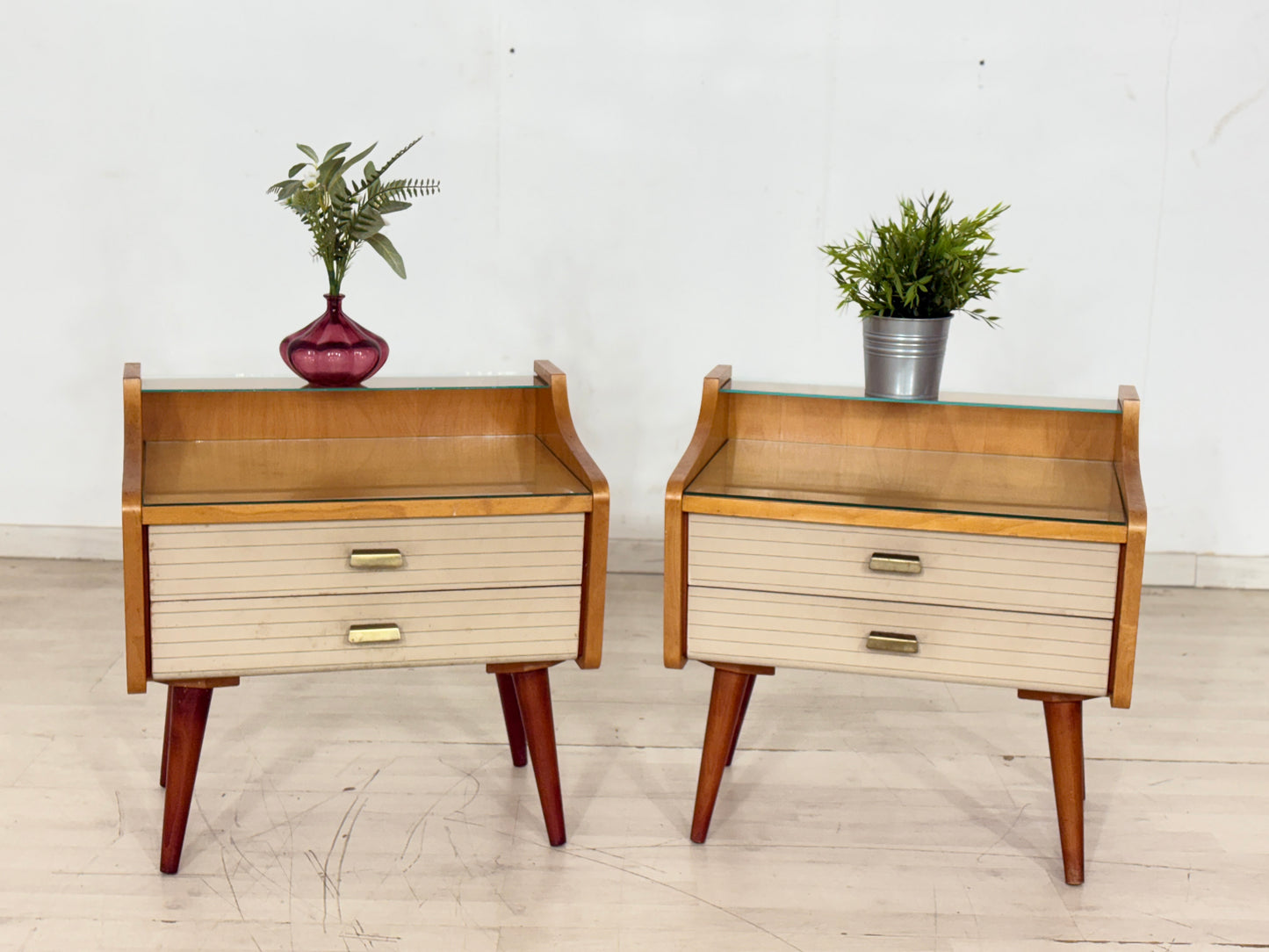 2x Vintage Nachttische / Nachtschränkchen / Beistelltische – 60er Jahre