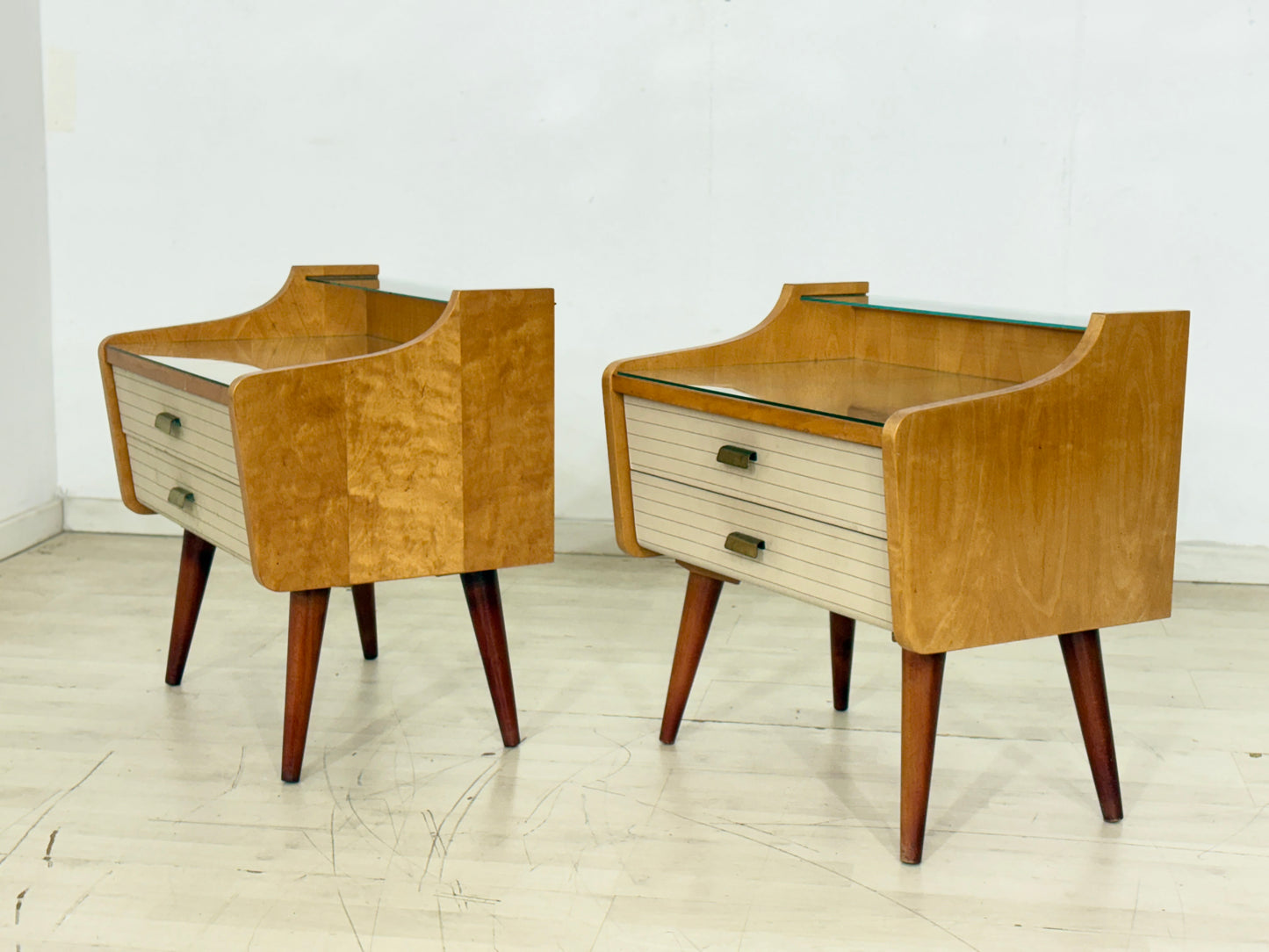 2x Vintage Nachttische / Nachtschränkchen / Beistelltische – 60er Jahre