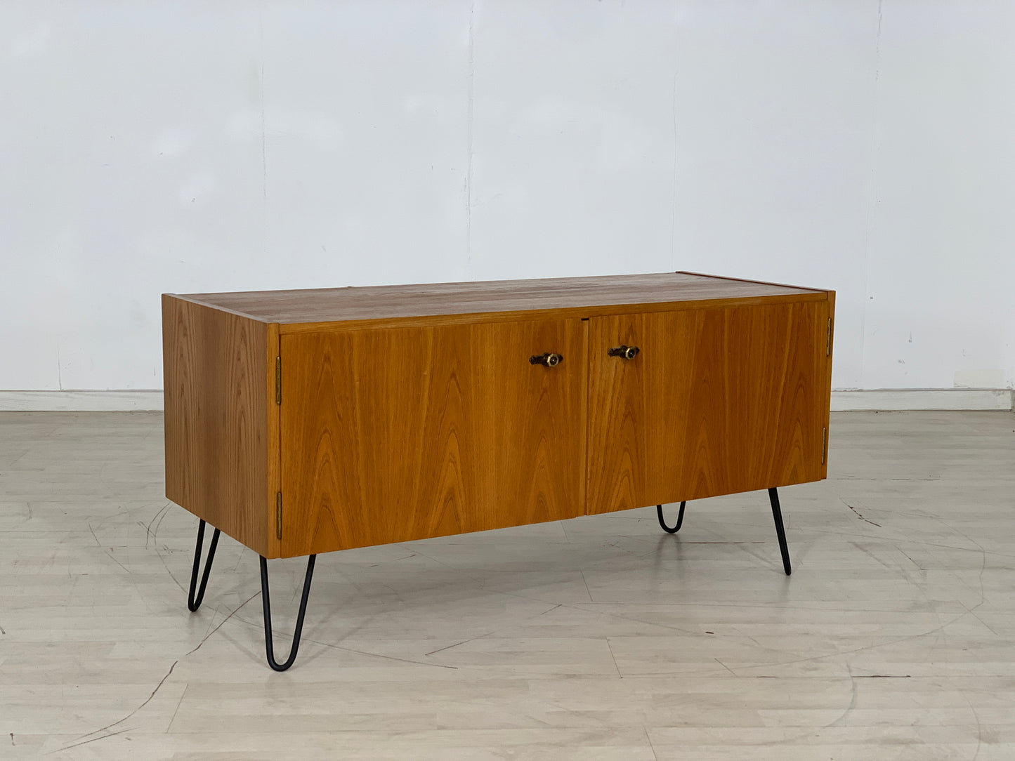 MID CENTURY HELLERAU KOMMODE SIDEBOARD SCHRANK SERIE 427/A