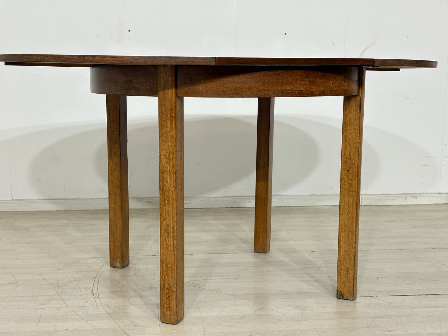 Art Deco Esstisch / Runder Küchentisch / Ausziehbarer Holztisch – um 1940