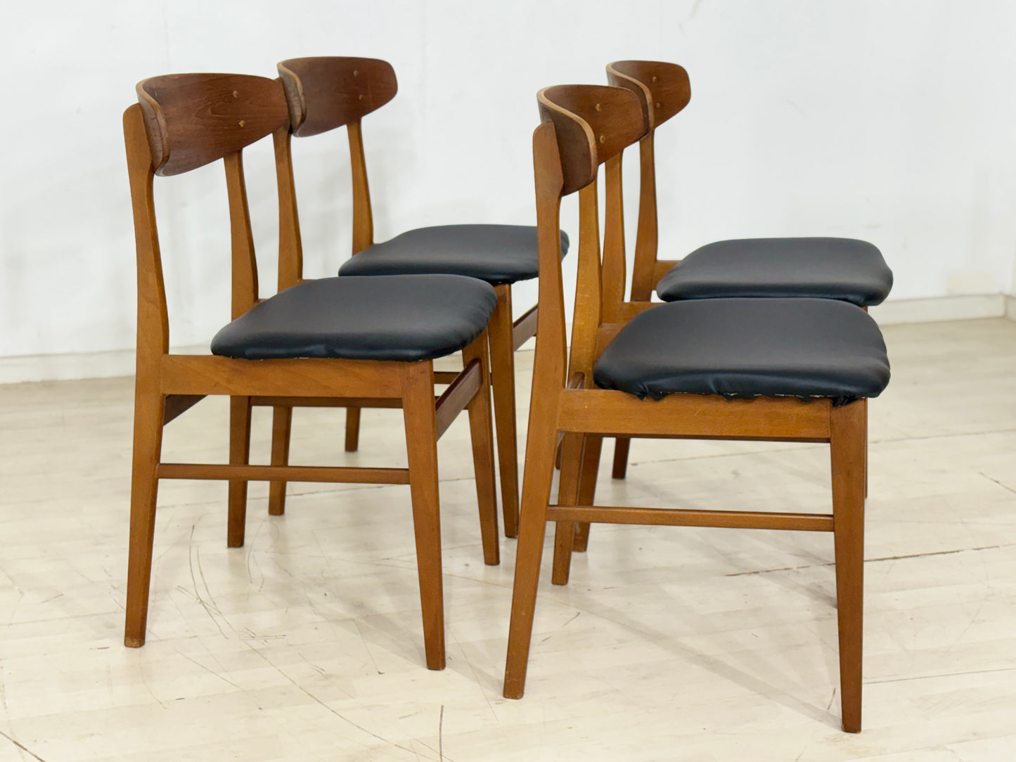 Dänisch Teak Stühle / Vintage Esszimmerstühle / Küchenstühle / Danish Design Chairs