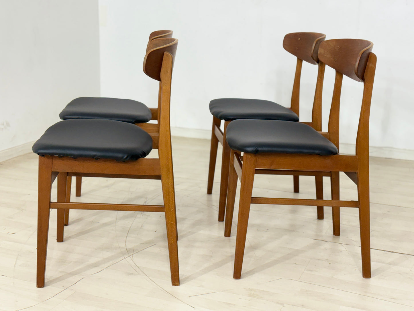 Dänisch Teak Stühle / Vintage Esszimmerstühle / Küchenstühle / Danish Design Chairs