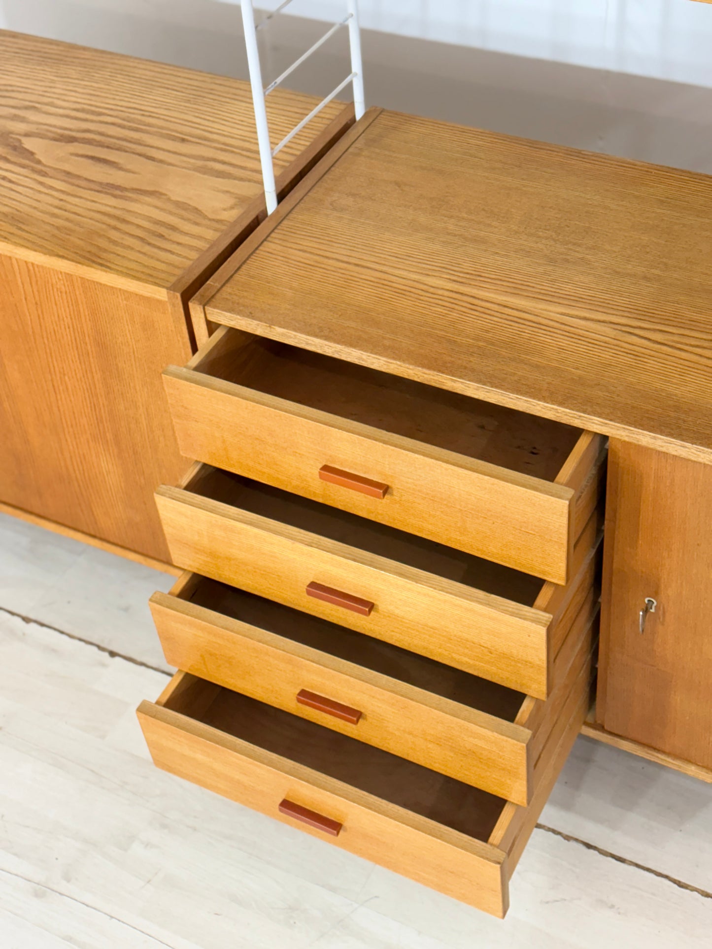 Mid Century Stringregal / Vintage Wandregal / Sybille 314 Wohnwand / Wohnzimmerwand