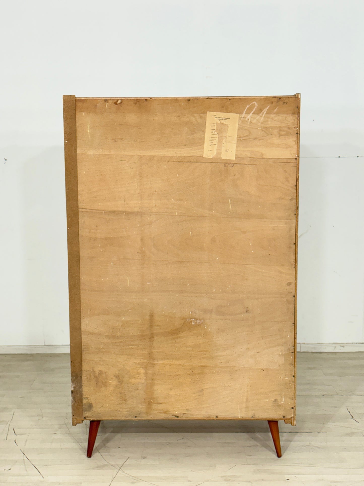 Sehr schöner Vintage Kleiderschrank / Wäscheschrank aus den 60er Jahren