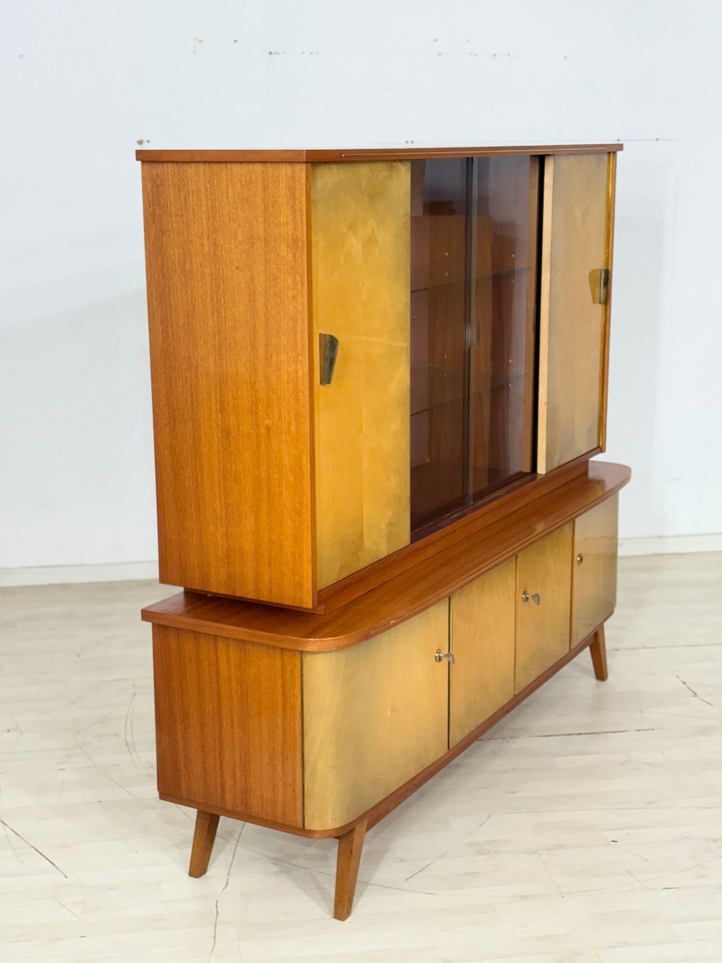 Wunderschönes Vintage Highboard / Barschrank / Sideboard / Geschirrschrank