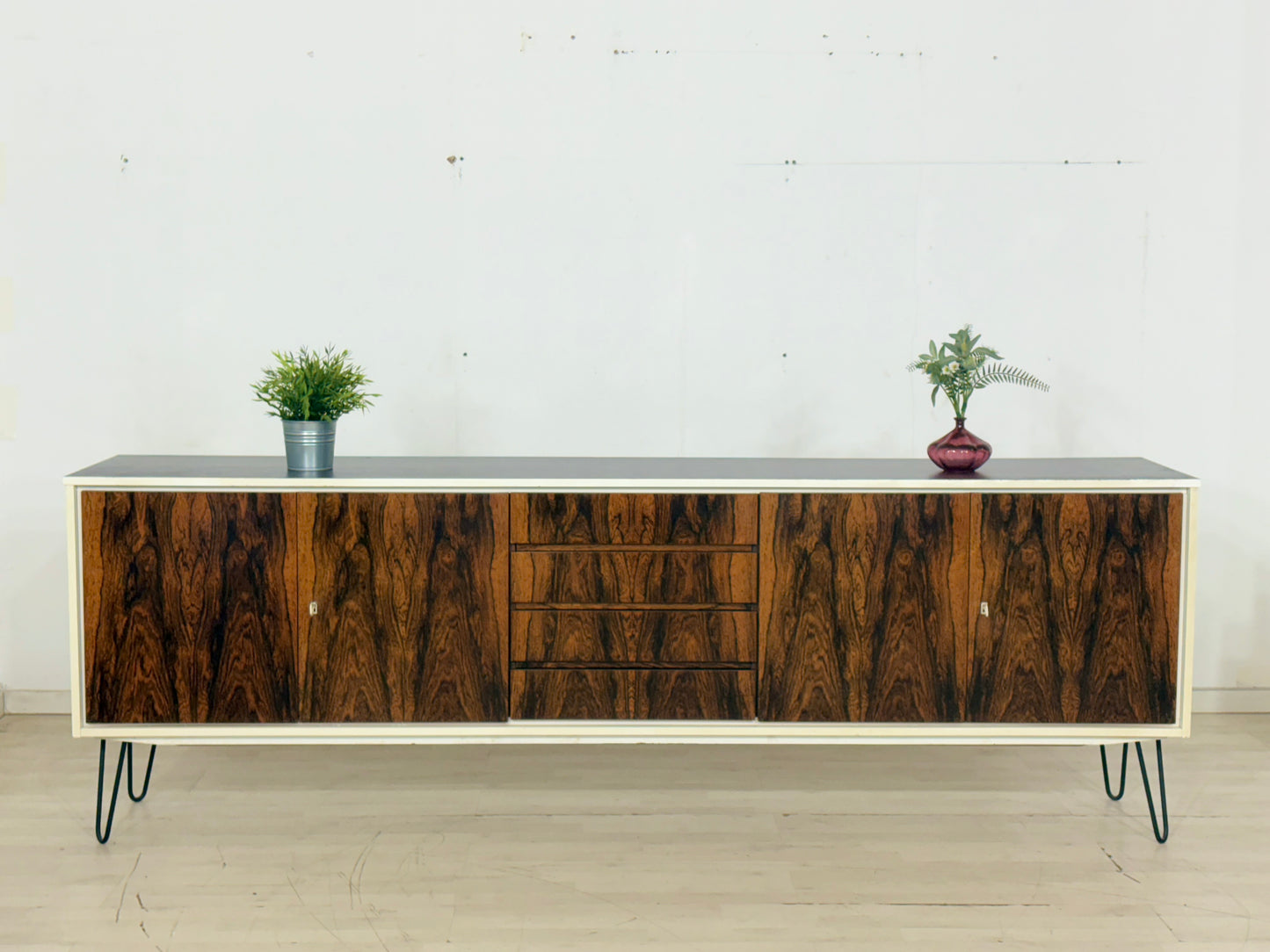 Vintage Palisander Sideboard – Mid Century Kommode – Restauriertes Longboard Unikat