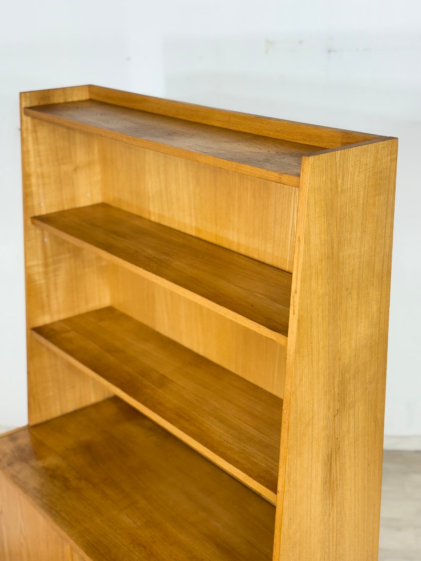 Vintage Hellerau Schrank / Mid Century Highboard / Kommode / Serie 602 Senesche