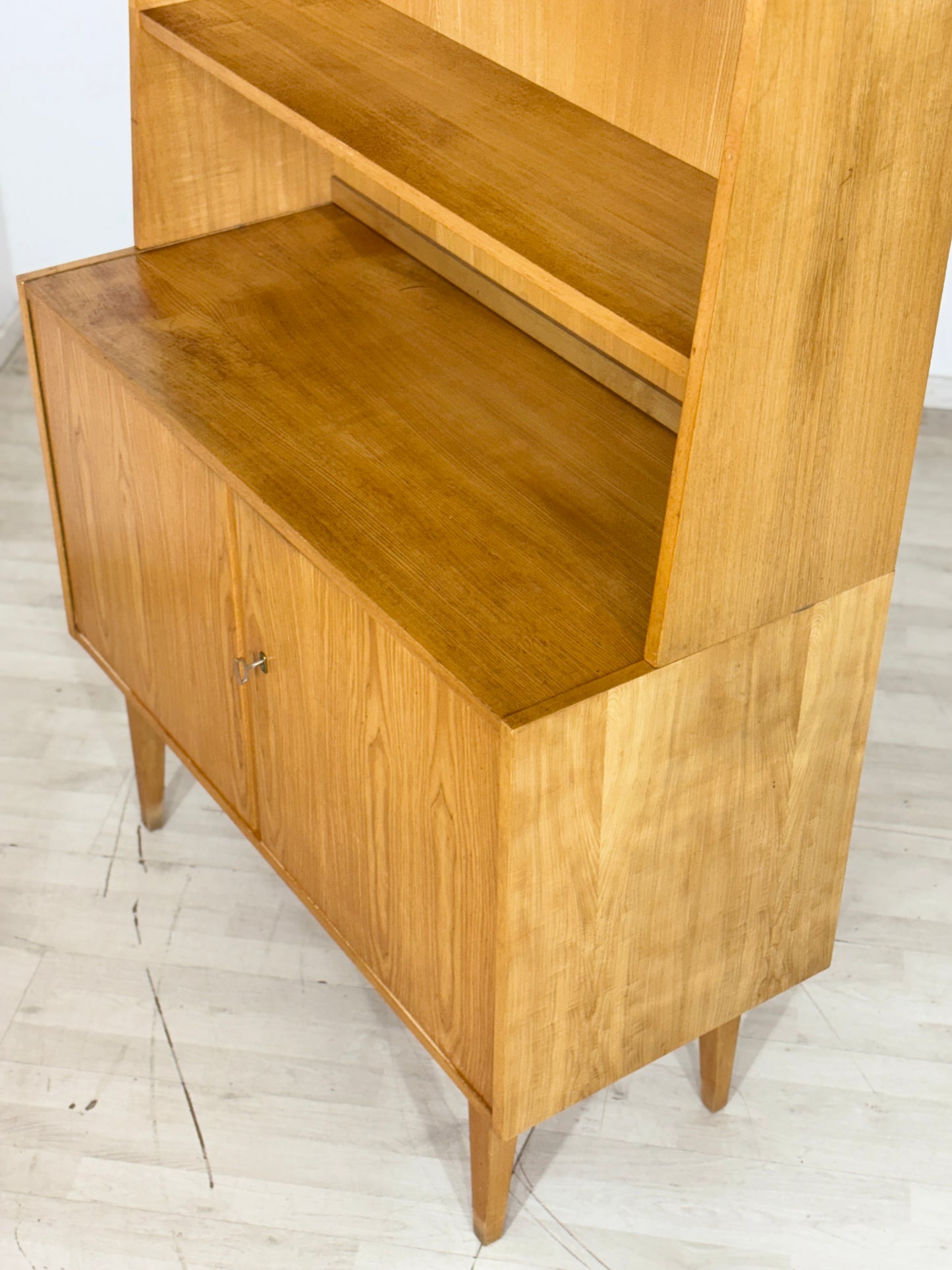 Vintage Hellerau Schrank / Mid Century Highboard / Kommode / Serie 602 Senesche