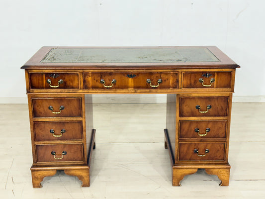 Vintage Empire Schreibtisch / Englisch Mahagoni Tisch / Bürotisch / Arbeitstisch