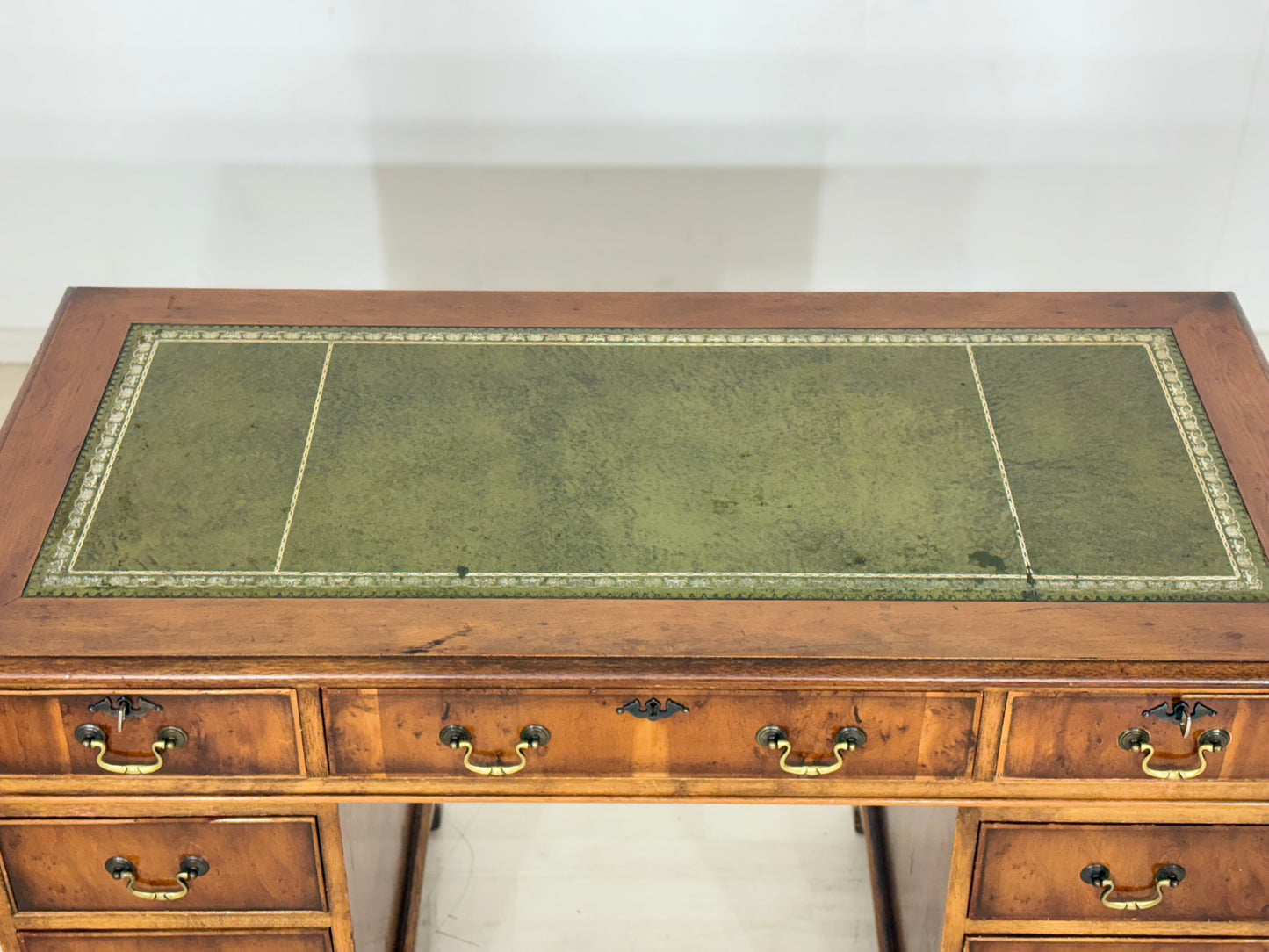 Vintage Empire Schreibtisch / Englisch Mahagoni Tisch / Bürotisch / Arbeitstisch