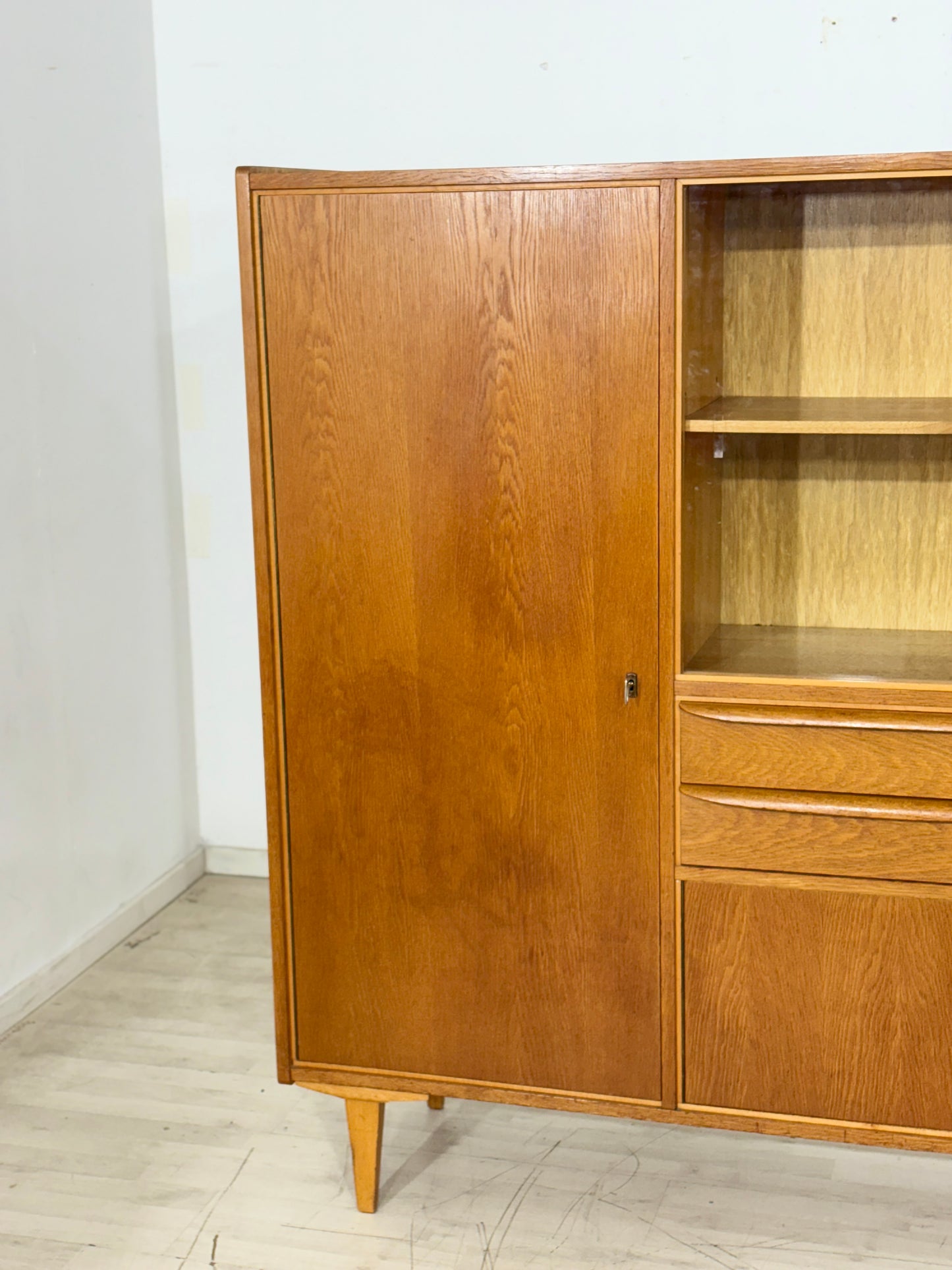 Vintage Wohnzimmerschrank / Highboard / Schrank / Eiche / Mid Century Design