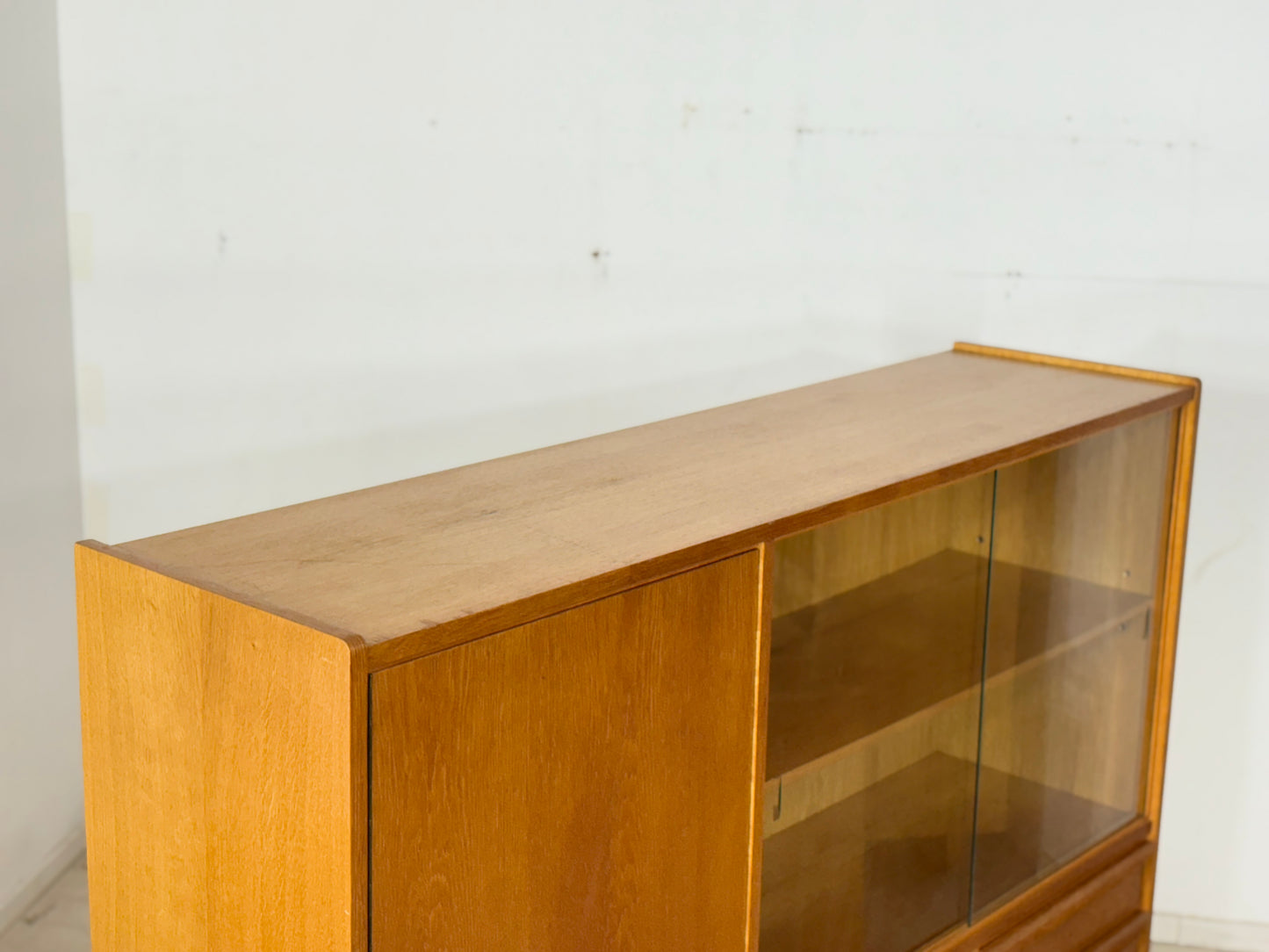 Vintage Wohnzimmerschrank / Highboard / Schrank / Eiche / Mid Century Design