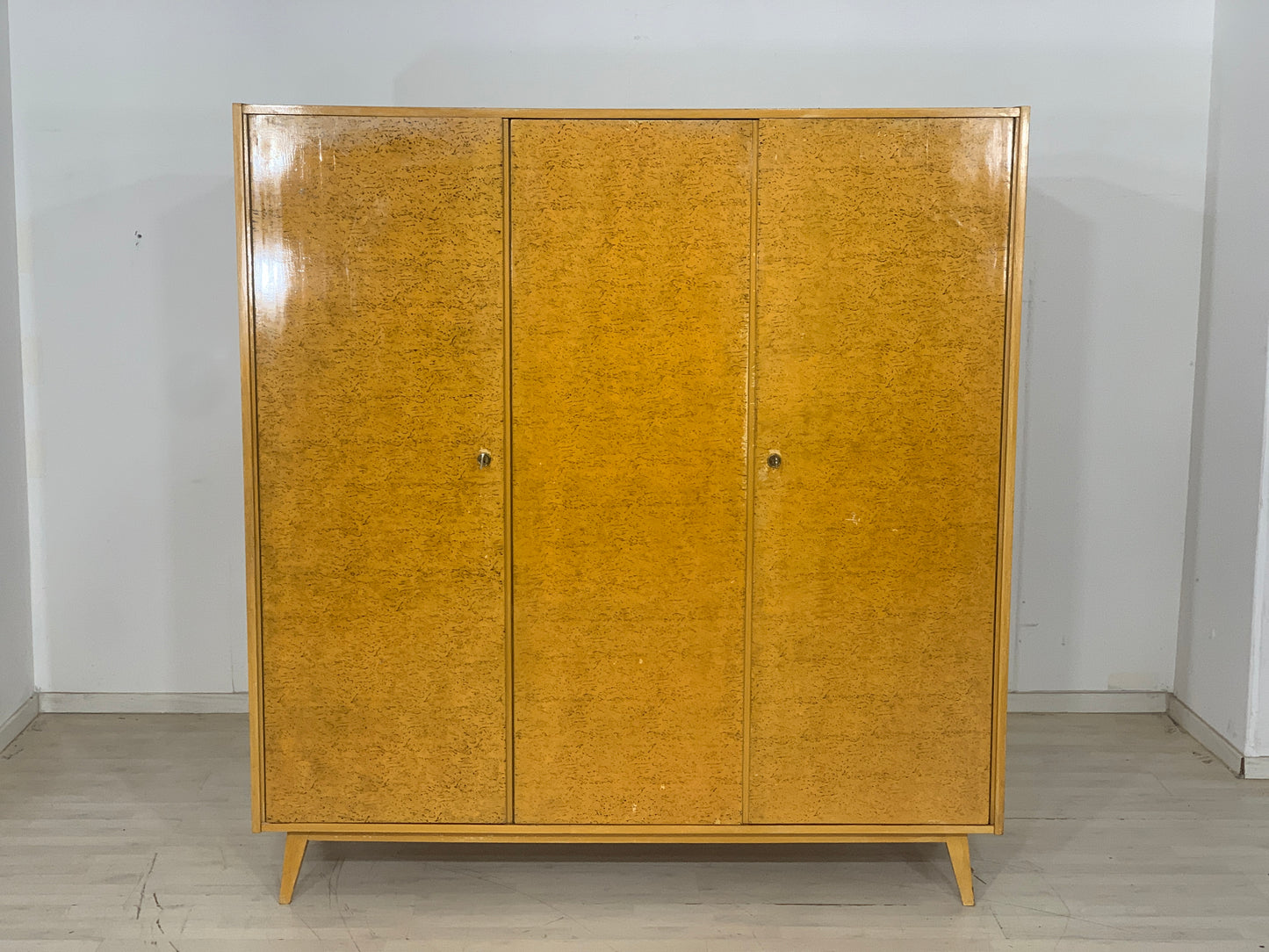 Vintage Kleiderschrank Wäscheschrank Schrank Wardrobe