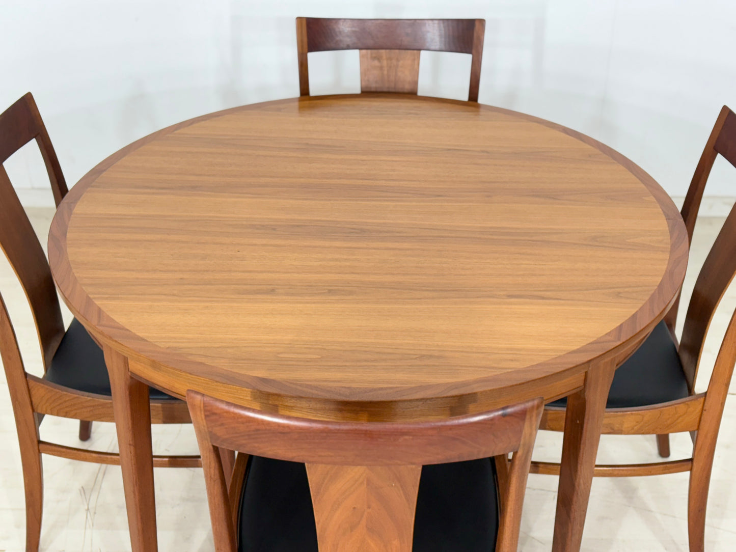 4er Set Albin Johansson Stühle / Teak Esszimmerstühle / Vintage Küchenstühle / Neue Polsterung