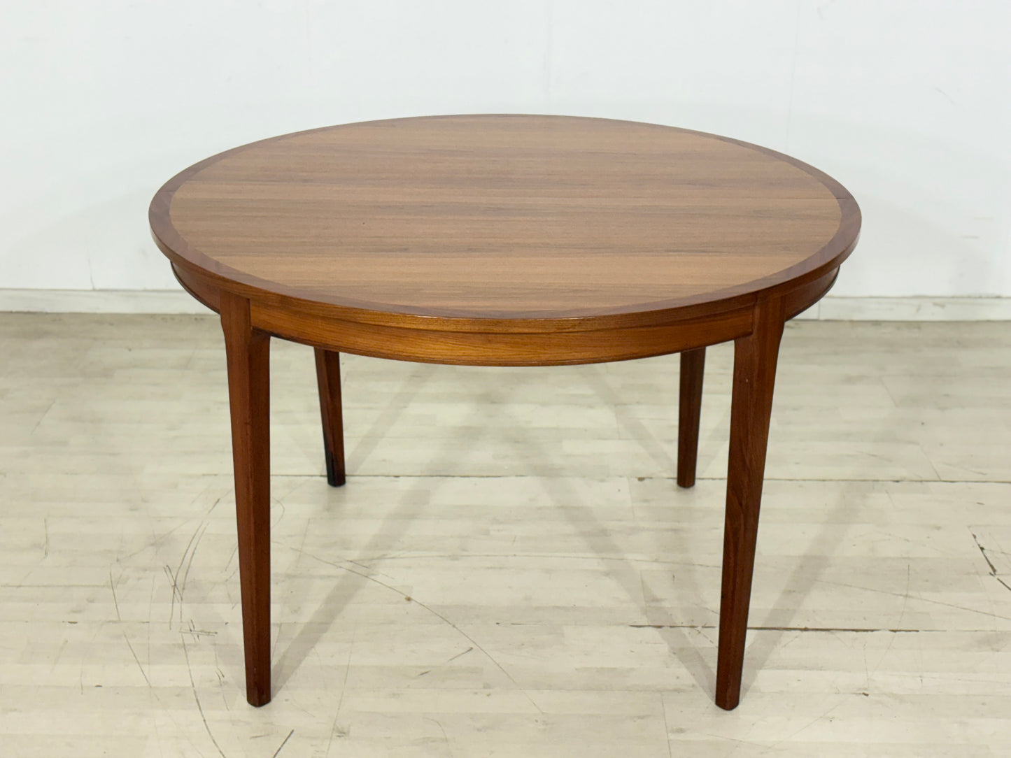 Schöner runder Esstisch / Teak Küchentisch / Holz Tisch / Vintage dining table