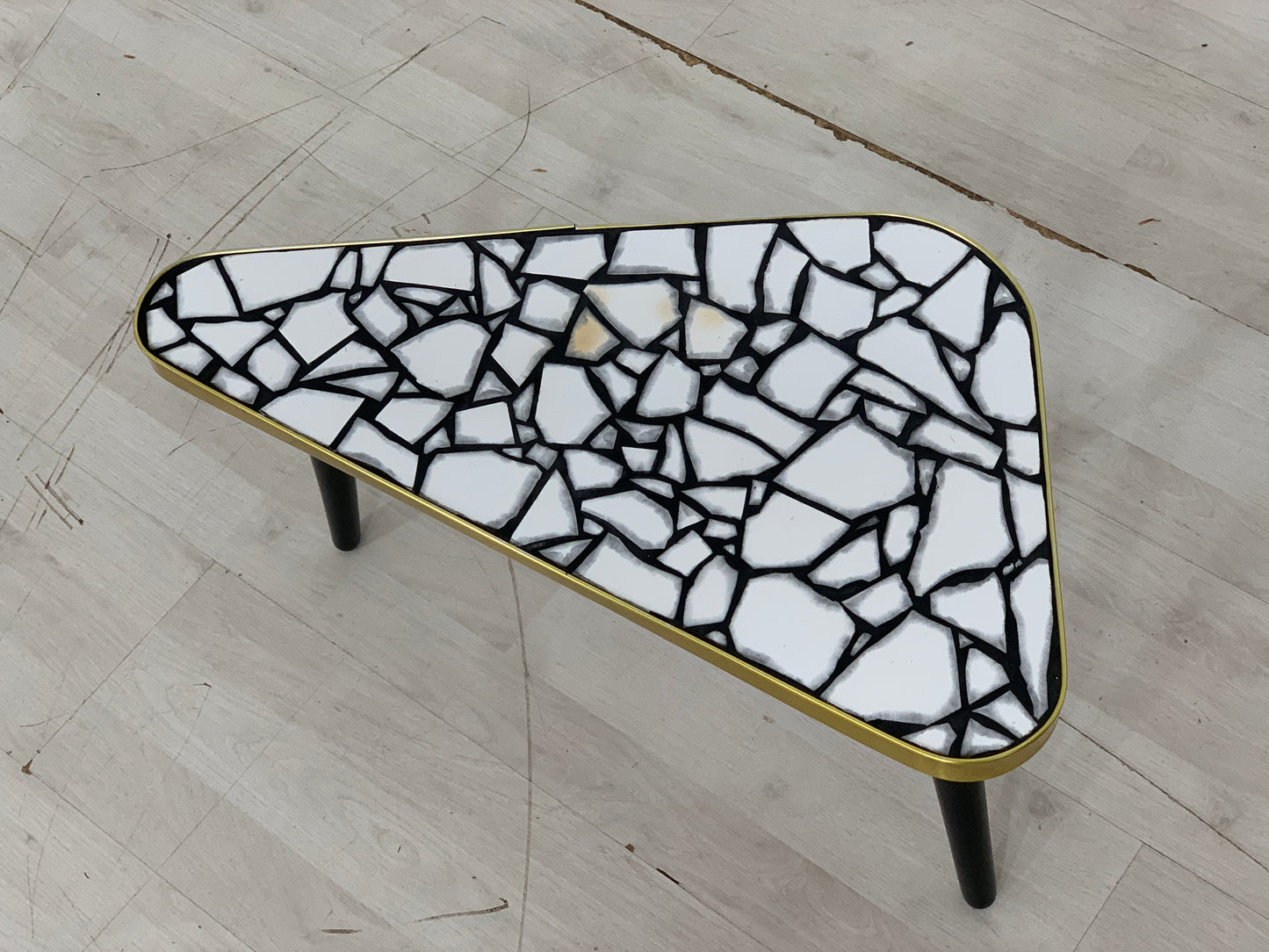 Vintage Fliesentisch Nierentisch Blumentisch Beistelltisch Tisch